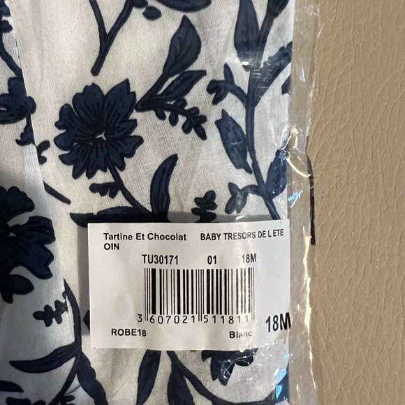 Tartine et Chocolat
Baby's Tresors De L'ete Dress
18 Months - Picture 2 of 4